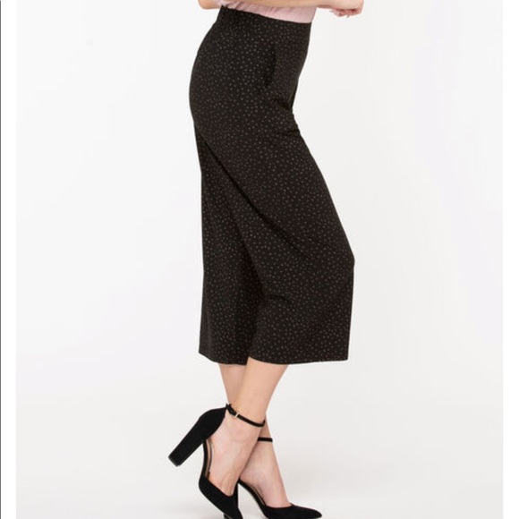 Knit Wide Leg Crop Pants - Picture 6 of 10